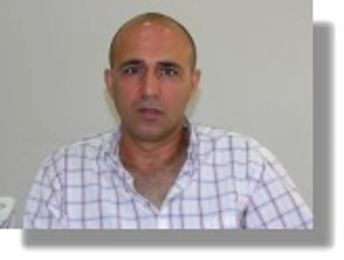 Λέρος: Γυαλιά – Καρφιά στο Δημαρχείο από αγανακτισμένο δημότη