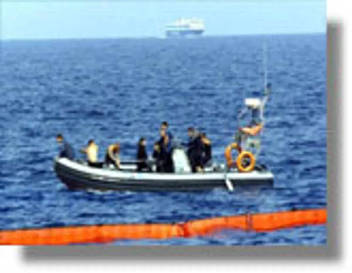 Αποζηµιώθηκαν εθελοντές και Λιμενικό Ταμείο Πάτμου για την παροχή υπηρεσιών πρόληψης και καταστολής θαλάσσιας ρύπανσης