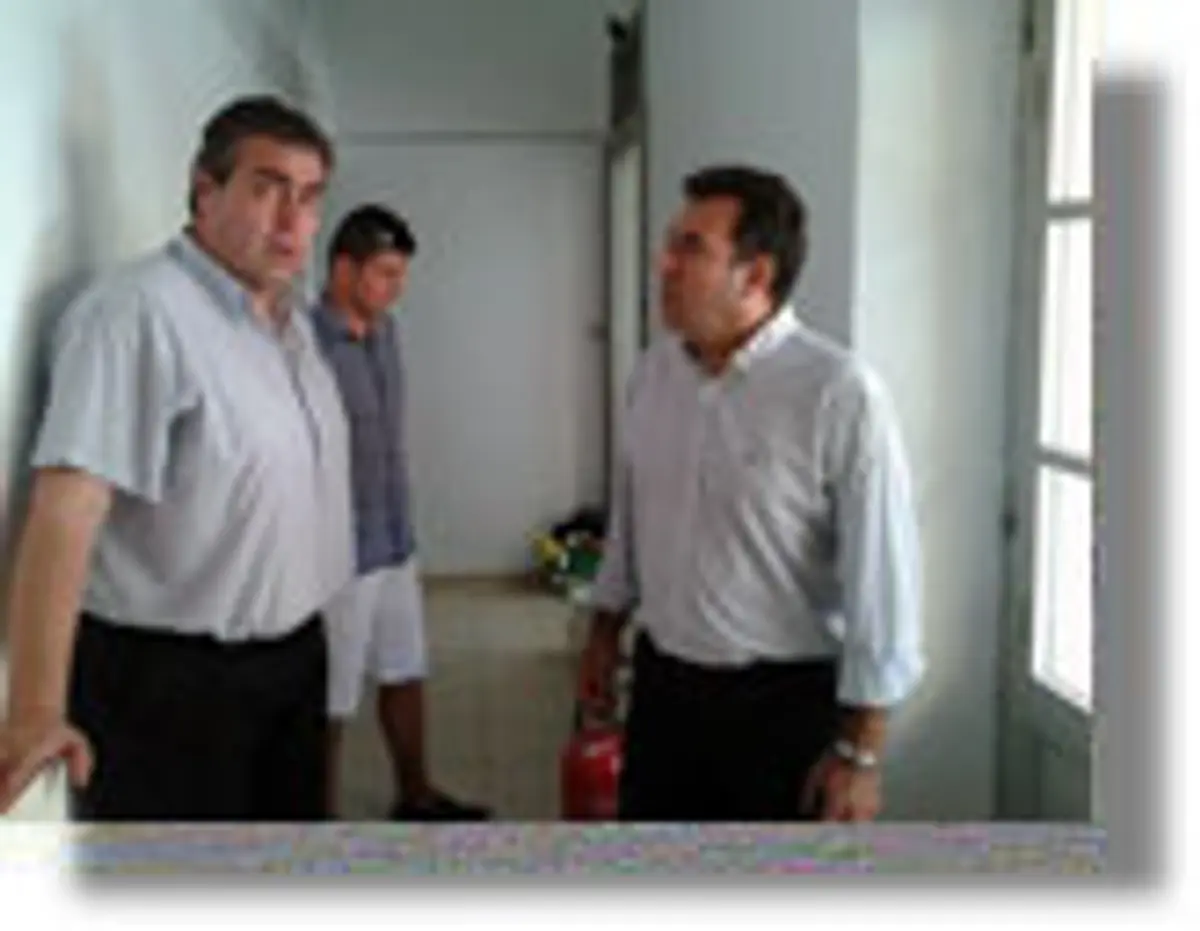 Σε οριακό σημείο το πρόβλημα της λαθρομετανάστευσης στα νησιά μας. – Επίσκεψη του βουλευτή Μάνου Κόνσολα στο Α.Τ. Λέρου