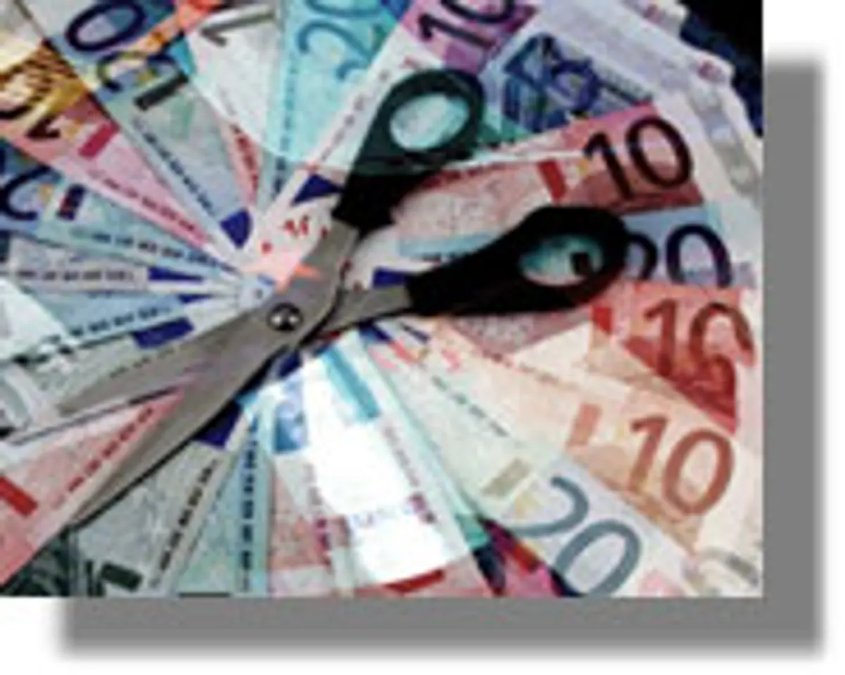 Με αιφνίδια τροπολογία αλλάζουν οι προϊστάμενοι όλων των Εφοριών