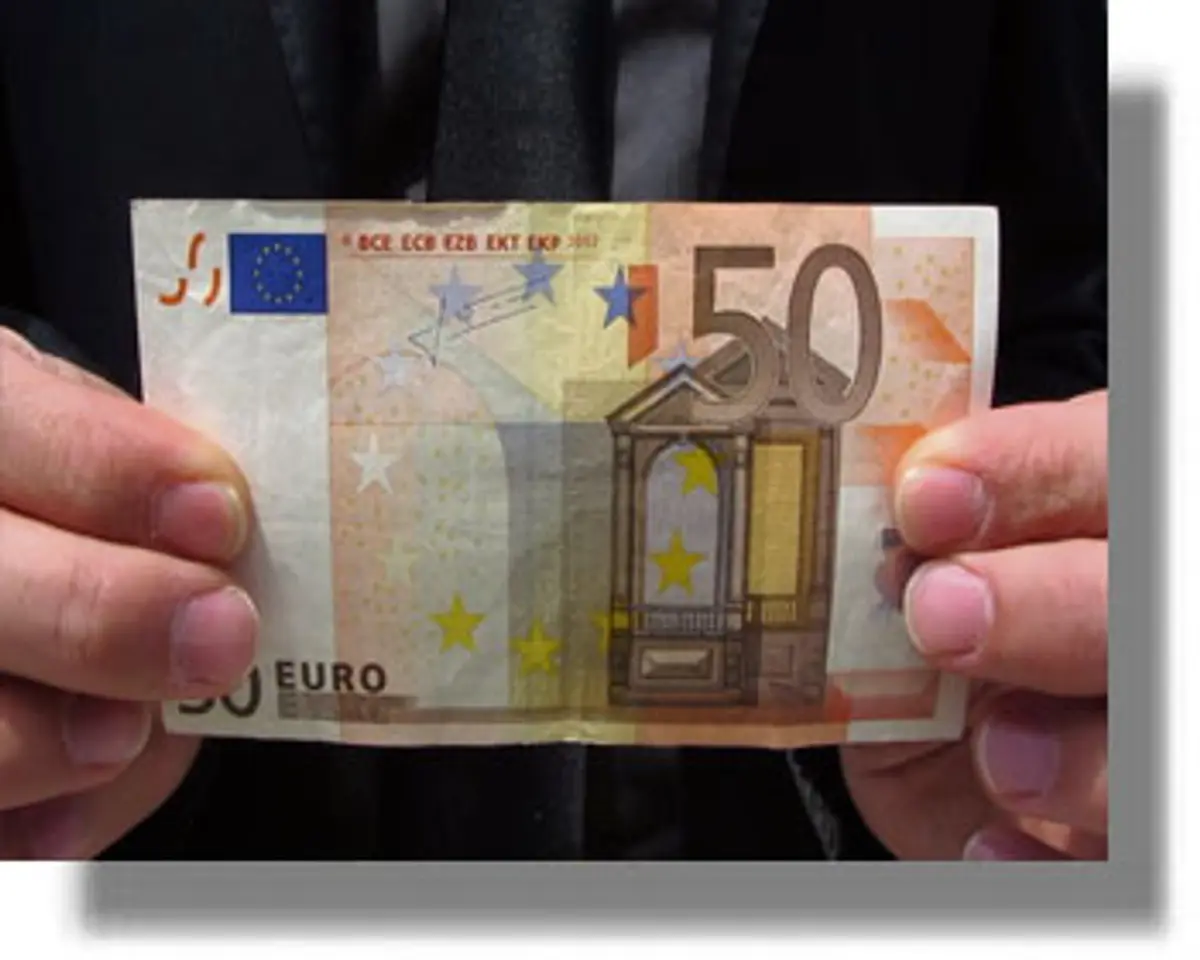 ΛΕΡΟΣ: 50 ευρώ θα πληρώνουν όσοι παντρεύονται με πολιτικό γάμο