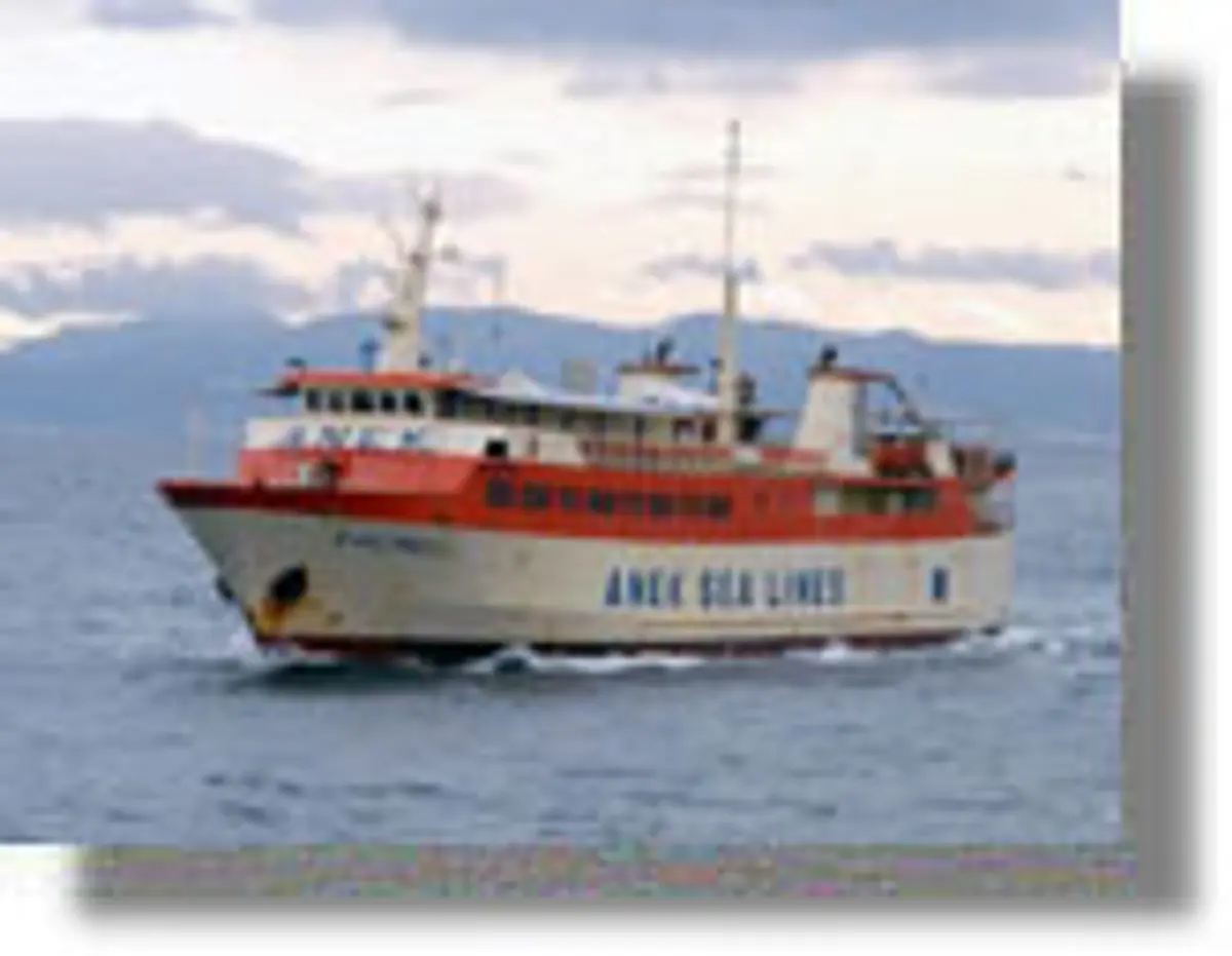 Απαγόρευση απόπλου του Νήσος Κάλυμνος λόγω μηχανικής βλάβης