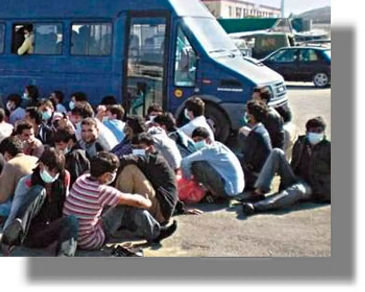 Σαράντα (40) παράνομοι μετανάστες στο Φαρμακονήσι