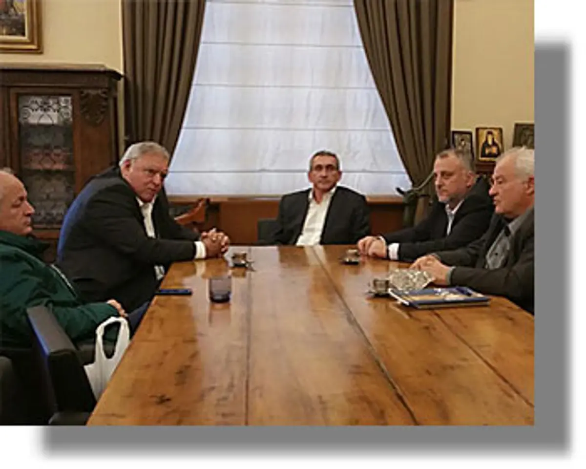 Με μέλη της διοίκησης της Blue Star συναντήθηκε ο Περιφερειάρχης Γ. Χατζημάρκος για τον έγκαιρο σχεδιασμό δρομολογίων 2016