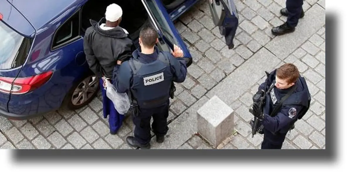 Στη Λέρο εγκλωβίστηκαν οι δύο ύποπτοι που δεν πρόλαβαν τις επιθέσεις στο Παρίσι