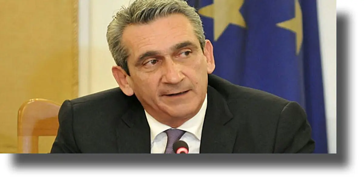 Σύσκεψη υπό τον Περιφερειάρχη για το σχέδιο νόμου των υδατοδρομίων