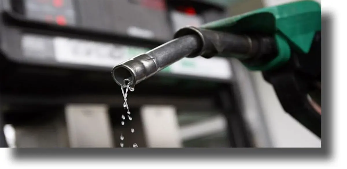 Πάτμος: Μεταφέρουν καύσιμα με τα… μπιτόνια από άλλα νησιά