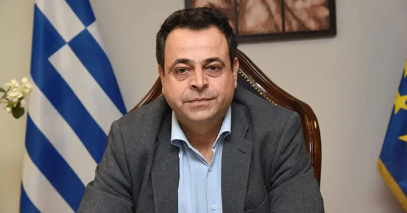 Ν. Σαντορινιός: Είναι ύβρις για την Ιστορία των νησιών μας η δημιουργία κέντρων κράτησης- αποθηκών ανθρώπινων ψυχών