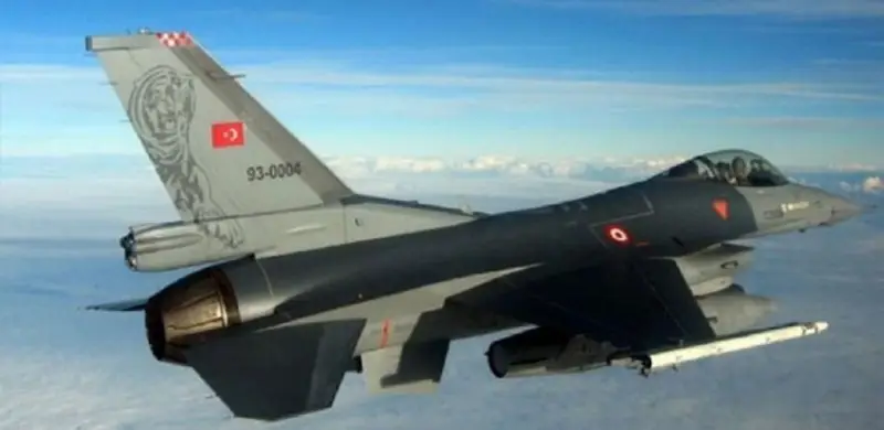 Τουρκικά F-16 στα 11.000 πόδια πάνω από Λέρο και Λειψούς