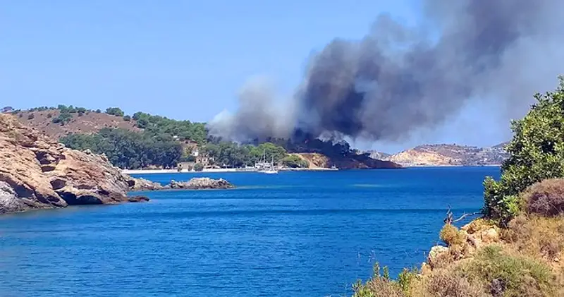 Λέρος: Μεγάλη πυρκαγιά ξέσπασε στην περιοχή της Μερικιάς