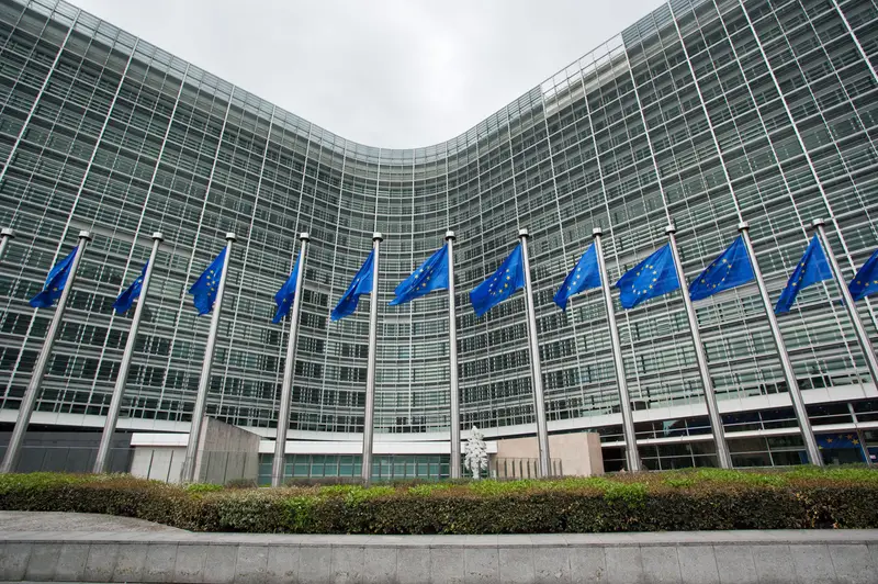 “Σε ετοιμότητα σε περίπτωση πολέμου” καλεί η Κομισιόν τους Ευρωπαίους -Να συγκεντρώσουν προμήθειες επιβίωσης για τρία 24ωρα
