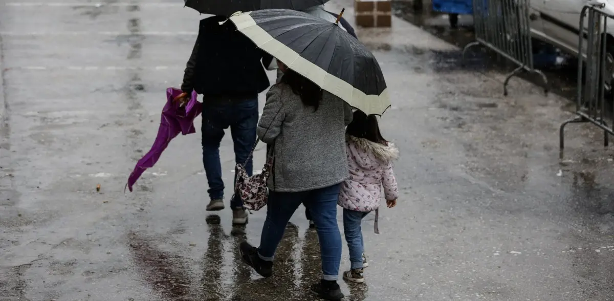 Καιρός: Εκτακτο δελτίο επιδείνωσης της ΕΜΥ – Ερχονται βροχές και καταιγίδες