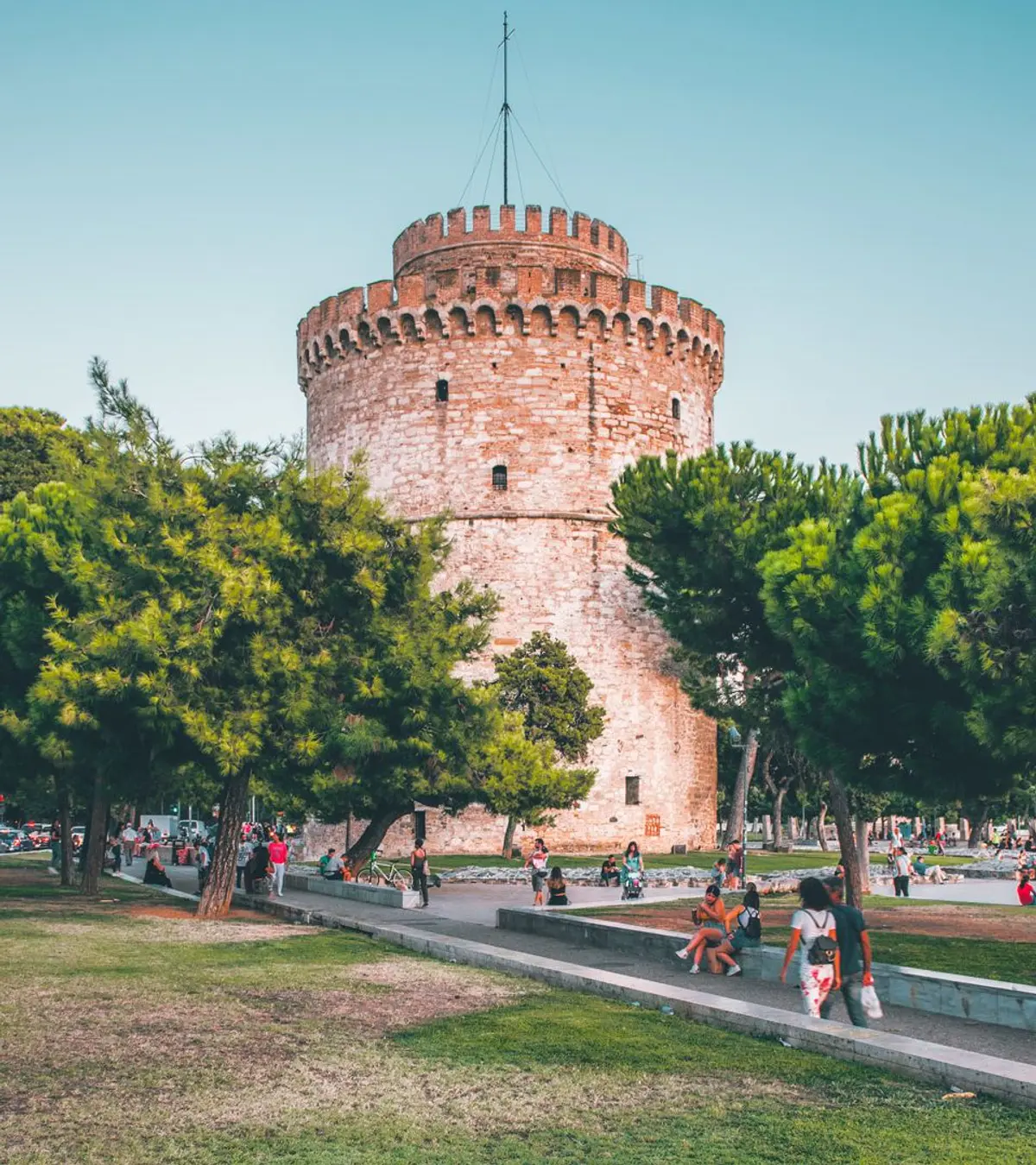 Θεσσαλονίκη: Σχεδιασμός για αντικατάσταση των λευκών που υπάρχουν σ’ όλη την πόλη