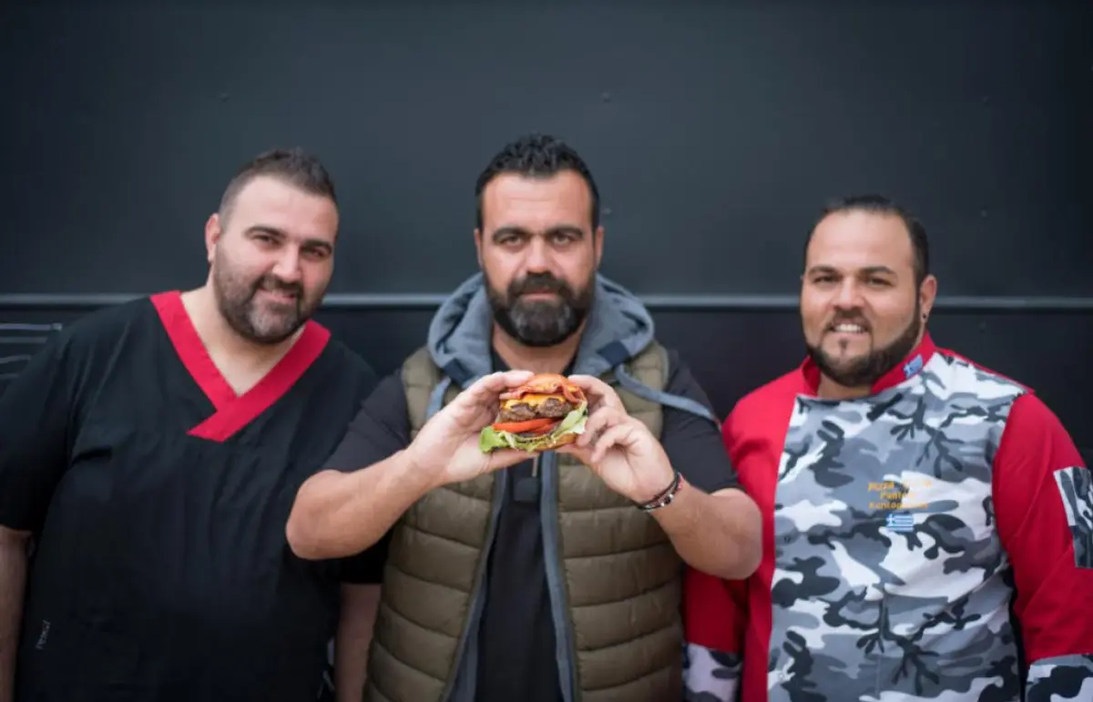 ”STREET FOOD AND MORE” η νέα γευστική πρόταση στην Κω, με την υπογραφή του Αντώνη Ντρίτση