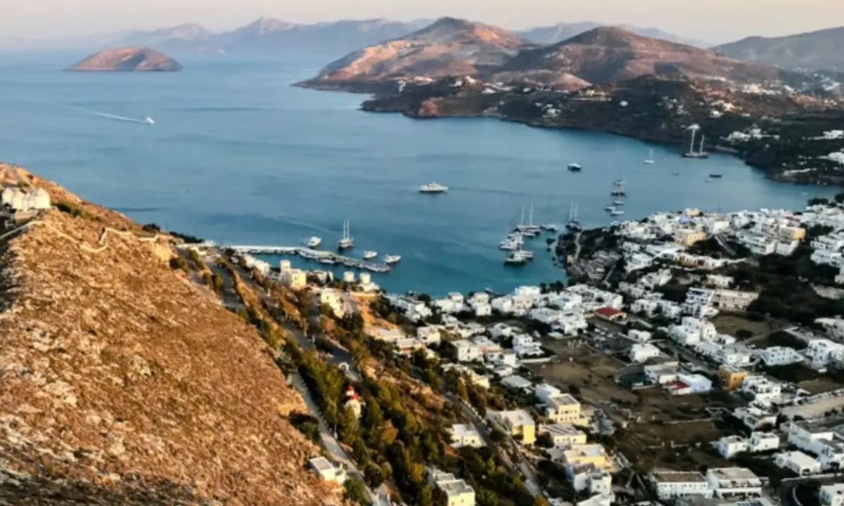 Μόνιμη μείωση ΦΠΑ σε 5 νησιά του Αιγαίου – «Πράσινο φως» για την εκταμίευση 748 εκατ. ευρώ