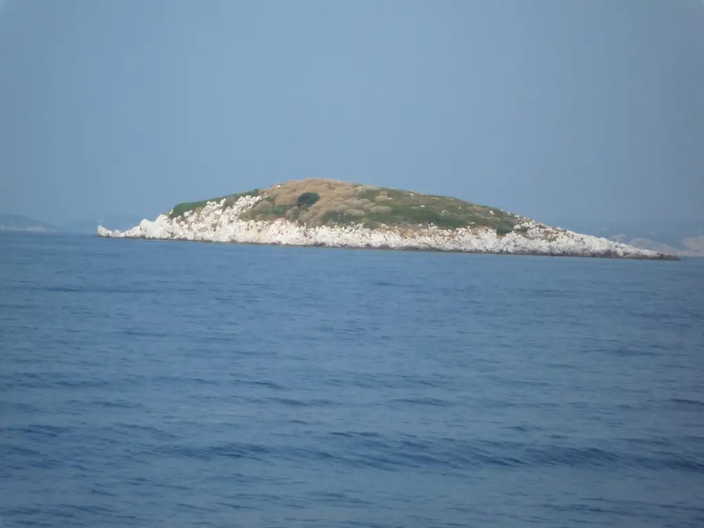 Tουρκική πρόκληση στα Ίμια: Μέλη της Ακτοφυλακής απείλησαν με πολυβόλο Καλύμνιους ψαράδες