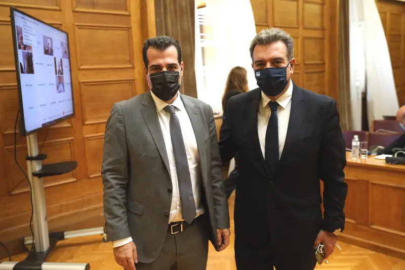 Μ.ΚΟΝΣΟΛΑΣ: «Έξι νέα μισθολογικά, βαθμολογικά και φορολογικά κίνητρα για να έρθουν γιατροί στα νησιά»