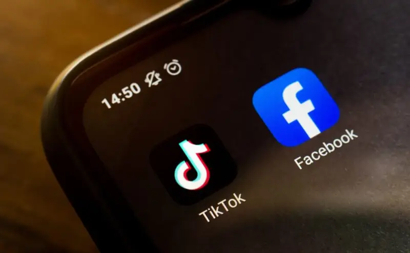 Γιατί εγκαταλείπουν οι νέοι το Facebook;