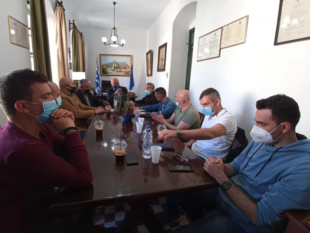 ΤΟ ΓΡΑΦΕΙΟ ΔΗΜΑΡΧΟΥ ΕΠΙΣΚΕΦΘΗΚΕ Ο ΠΡΟΕΔΡΟΣ ΑΞΙΩΜΑΤΙΚΩΝ ΕΛΛΗΝΙΚΗΣ ΑΣΤΥΝΟΜΙΑΣ Ν.Α. ΚΑΙ Ο ΠΡΟΕΔΡΟΣ ΤΗΣ ΕΝΩΣΗΣ ΑΣΤΥΝΟΜΙΚΩΝ ΥΠΑΛΛΗΛΩΝ ΒΟΡΕΙΑΣ ΔΩΔΕΚΑΝΗΣΟΥ