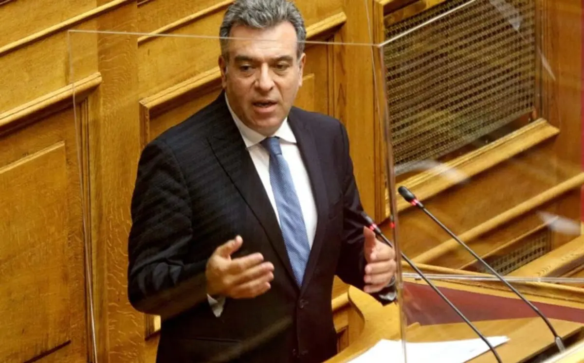 Μ. Κόνσολας: Δεδομένη η πρόθεση της κυβέρνησης για την ένταξη του έργου επέκτασης του κεντρικού προβλήτα στο Λακκί της Λέρου στο ΕΣΠΑ