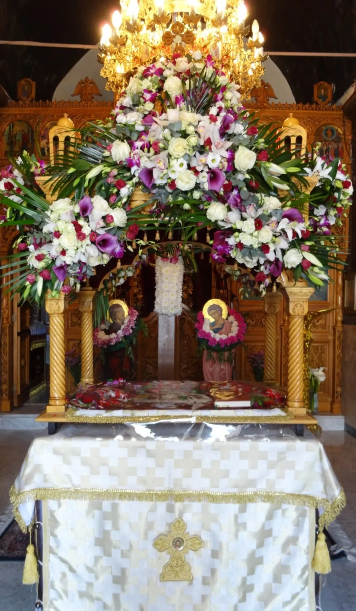 ΛΕΡΟΣ: ΟΙ ΕΠΙΤΑΦΙΟΙ ΤΩΝ ΕΝΟΡΙΩΝ