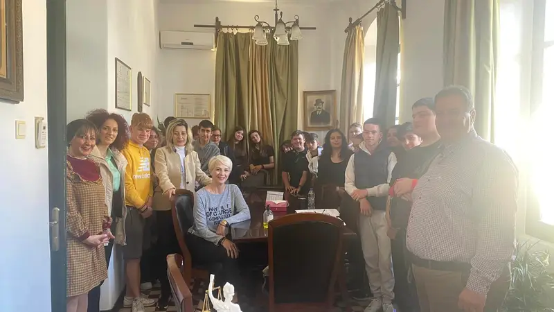 Λέρος: Επίσκεψη του Γυμνασίου Λακκίου στο Δημαρχείο