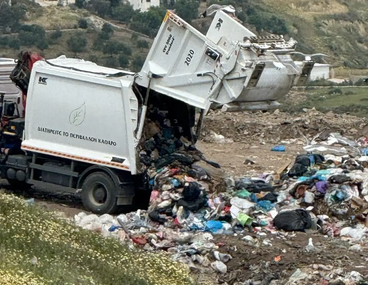 Λέρος: Καταγγελία του Μιχάλη Κόλια – “Μετέτρεψαν τον ΧΑΔΑ σε ανεξέλεγκτη χωματερή”
