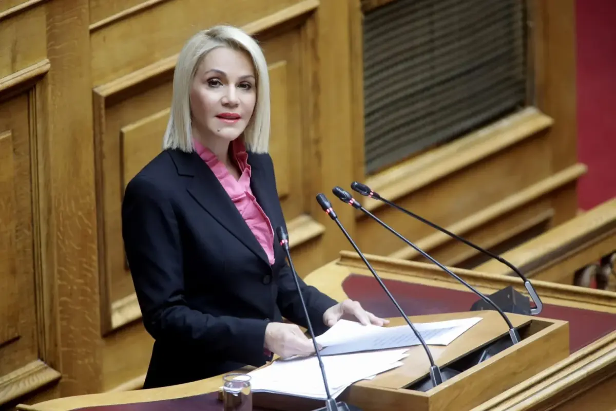 Δεκτή η πρόταση της Μίκας Ιατρίδη για τις παρατάσεις για αυθαίρετα και οικοδομικές άδειες που είχε κάνει στον Υπουργό Περιβάλλοντος και Ενέργειας, Σταύρο Παπασταύρου