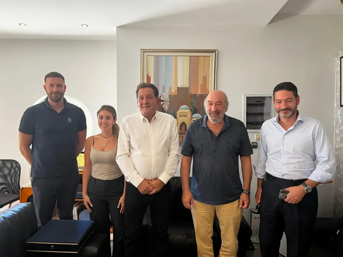 Συνάντηση Νικητιάδη – Ένωσης Ξενοδόχων Ρόδου Σύμης Καστελλορίζου: Μειωμένοι συντελεστές ΦΠΑ, εποχικές επιχειρήσεις, επέκταση σεζόν και Dine Out στο τραπέζι