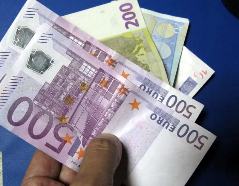 Τραπεζικές καταθέσεις: Πότε χαρακτηρίζονται ύποπτες και οδηγούν σε φόρους και πρόστιμα