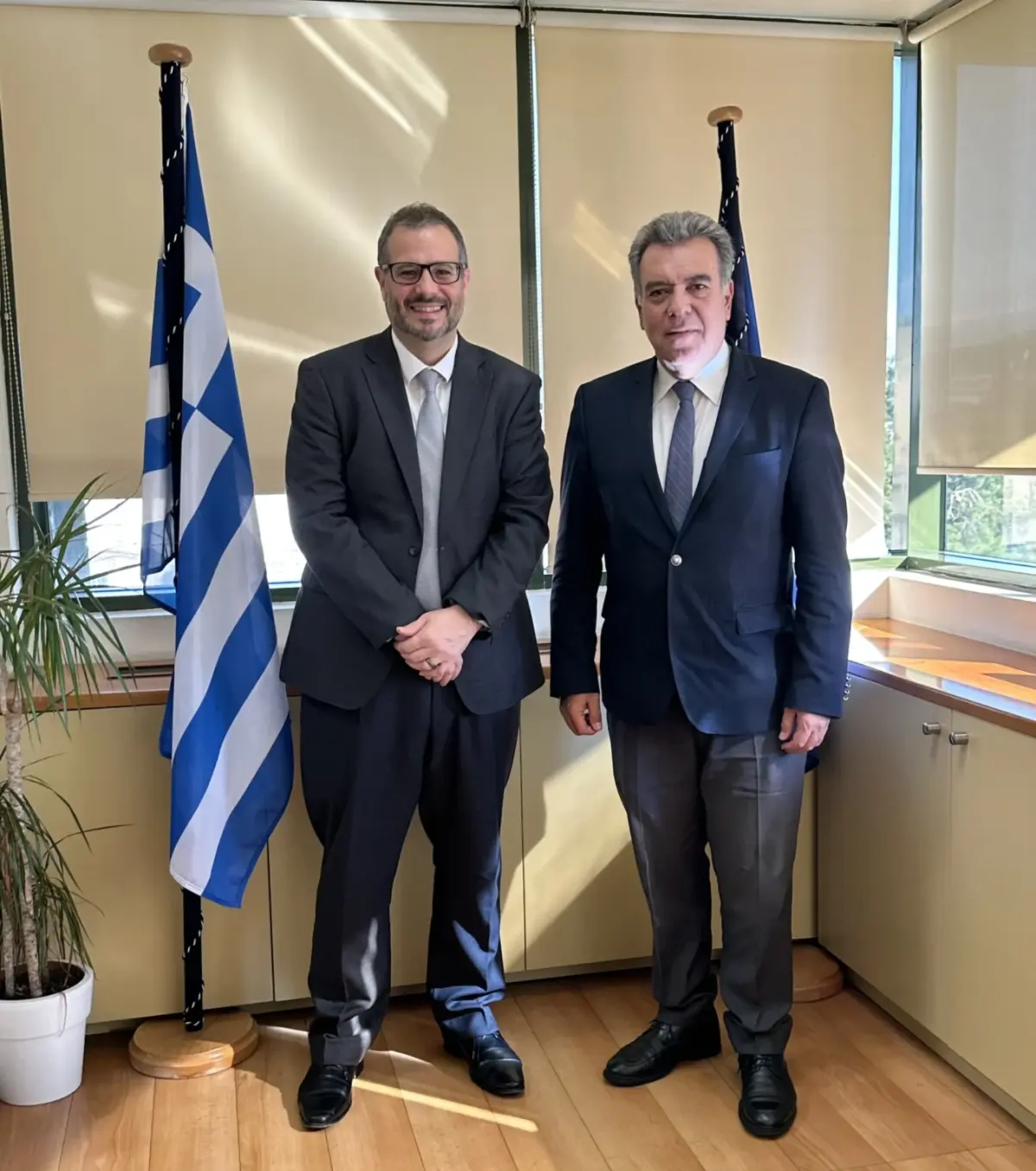 Τα έργα που θα χρηματοδοτηθούν από το Ταμείο Απανθρακοποίησης Νησιών στην ατζέντα της συνάντησης του Μάνου Κόνσολα με τον Υφυπουργό Περιβάλλοντος και Ενέργειας