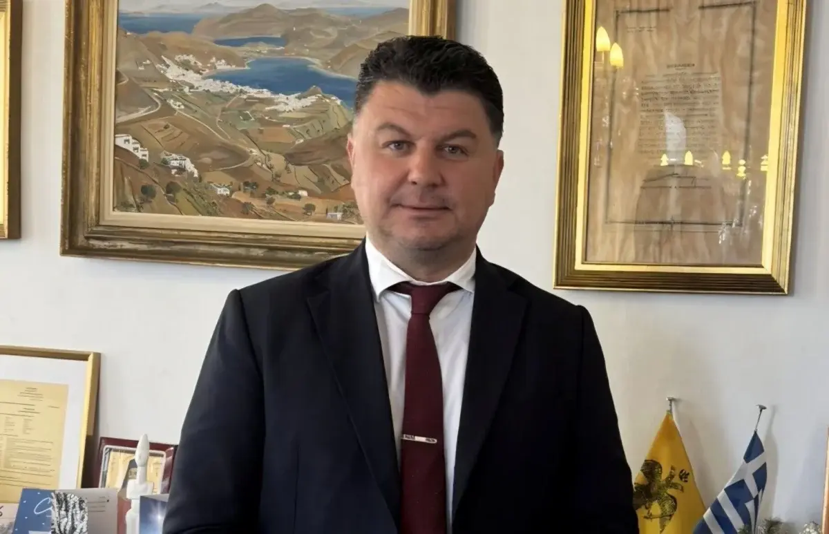 Έναρξη εργασιών αποκατάστασης λιθόστρωτου στον κεντρικό δρόμο του λιμένα Πάτμου