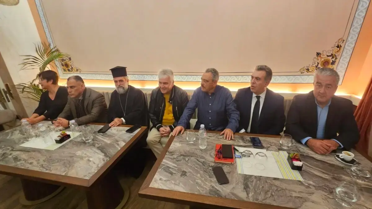 Λέρος: Έκοψαν την βασιλόπιτα οι Ξενοδόχοι παρουσία του Βουλευτή Μάνου Κόνσολα