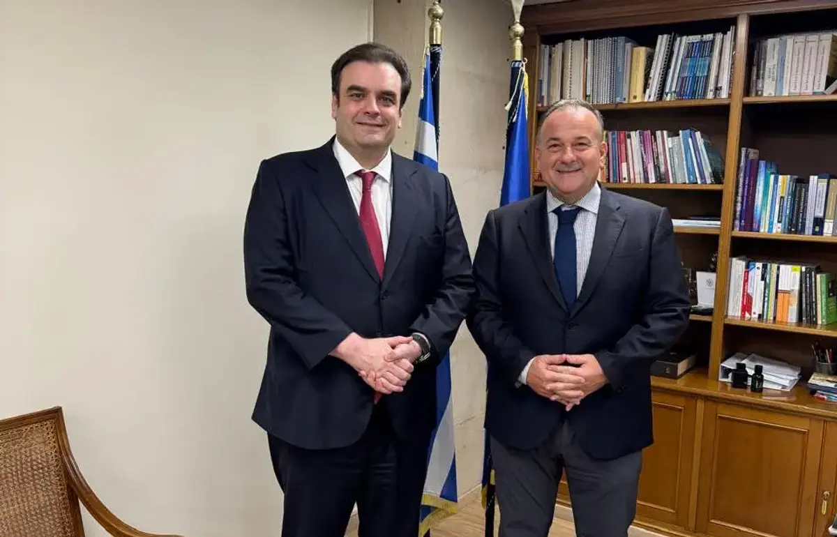 Γιάννης Παππάς προς Υπ. Οικονομικών: Ζητά παράταση των μισθώσεων για όμορες επιχειρήσεις σε αιγιαλό και παραλία