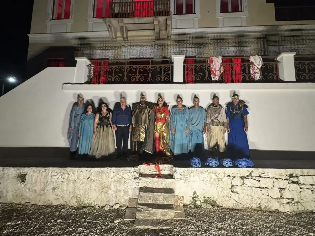 Τιμόθεος Κωττάκης: “Η Θεατρική Ομάδα έχει ανεβάσει ψηλά τον πήχη του πολιτισμού στη Λέρο”