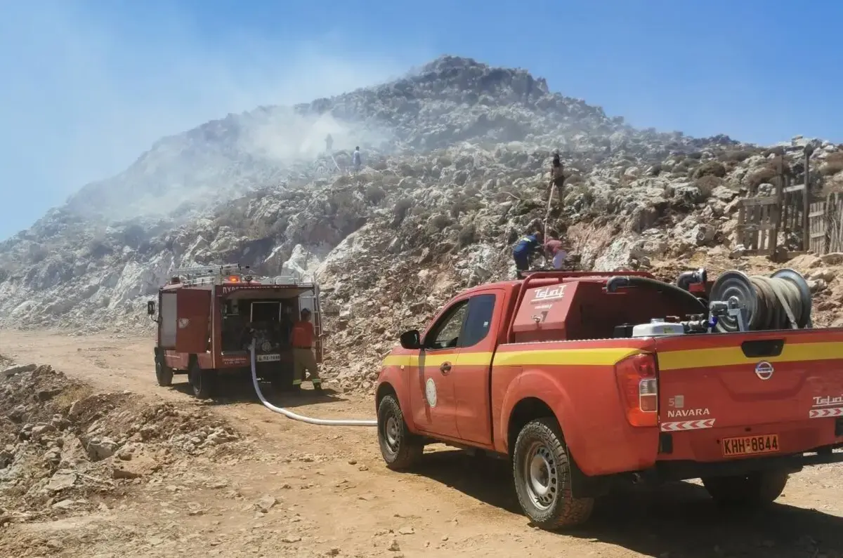 Πυρκαγιά στο Βαθύ Καλύμνου, εστάλη 112 για ετοιμότητα
