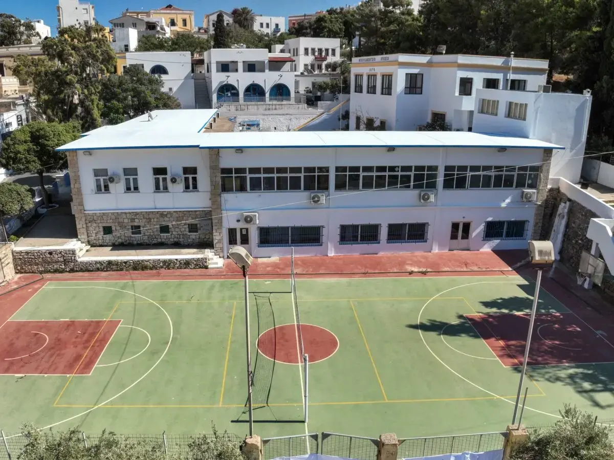Λέρος: Αλλάζουν όψη οι σχολικές εγκαταστάσεις του νησιού