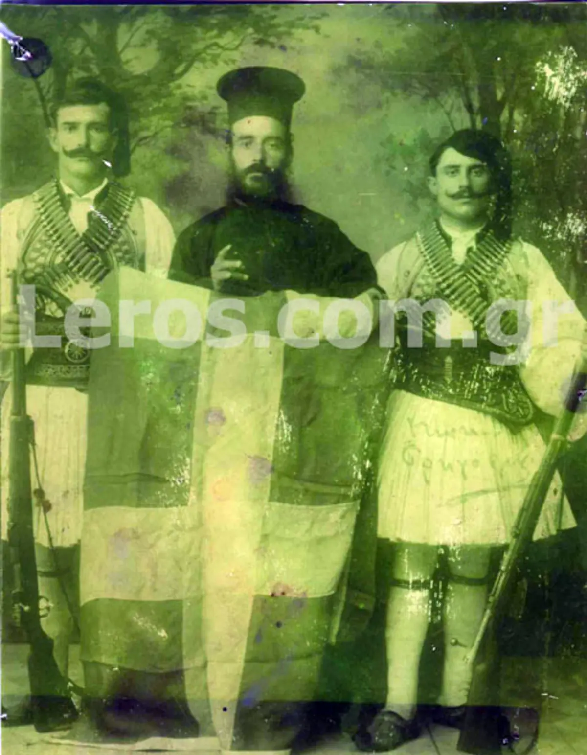 ΠΑΠΑΝΑΣΤΑΣΗΣ ΛΕΡΟΣ ΠΑΛΑΙΑ ΦΩΤΟ