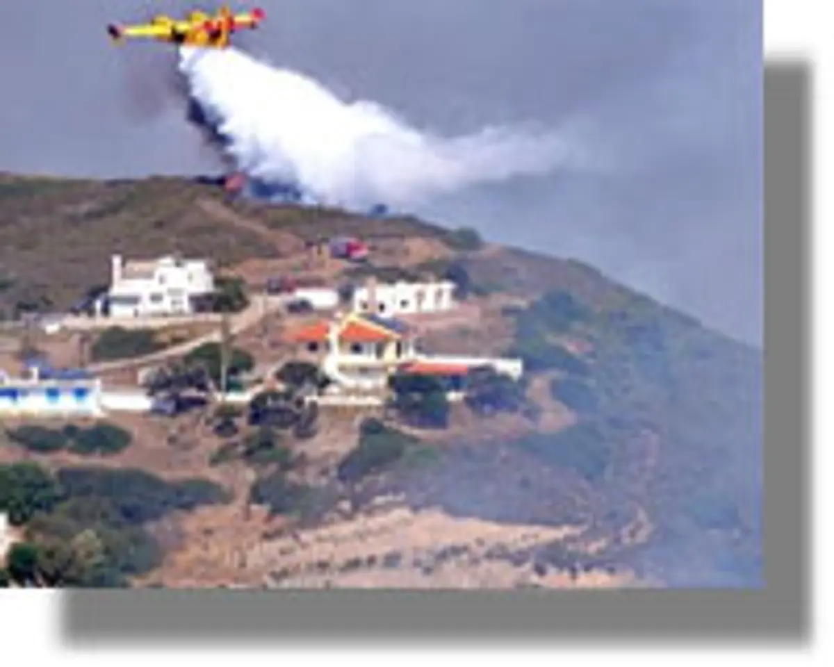 Συνελήφθη και ανακρίνεται 40χρονος για την μεγάλη πυρκαγιά στη Ρόδο