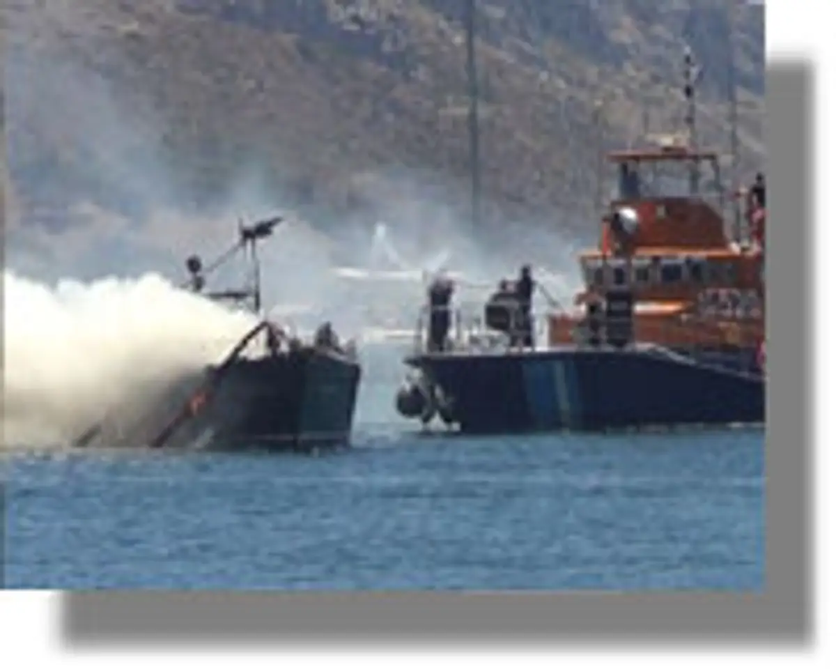 Πυρκαγιά σε ιστιοπλοϊκό σκάφος στο Λακκί Λέρου!