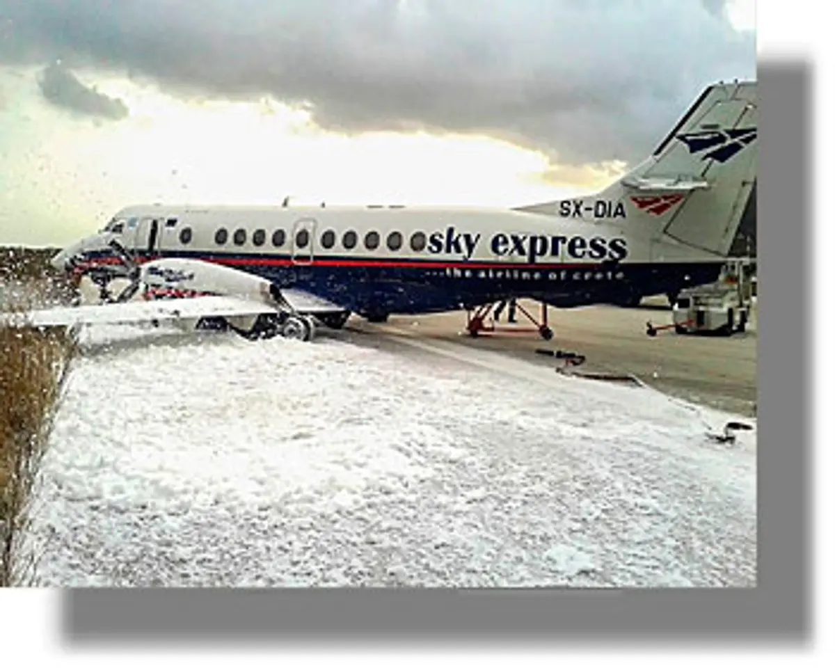 ΡΟΔΟΣ: Επεισοδιακή προσγείωση αεροπλάνου