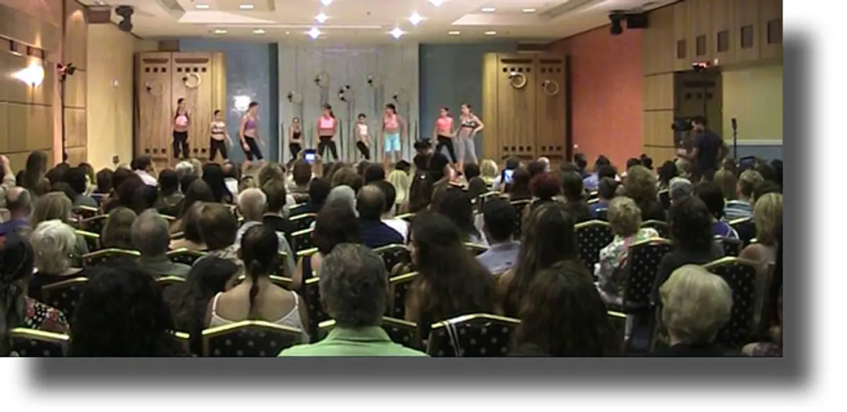 ΛΕΡΟΣ: Πρόσκληση στην ετήσια παράσταση χορού της σχολής “TINY DANCER”