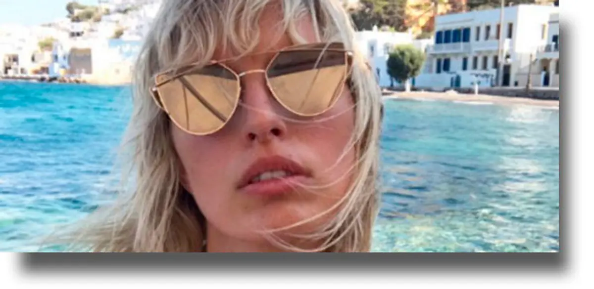 Ένας «άγγελος» της Victoria’s Secret στη Λέρο και στη Σύμη