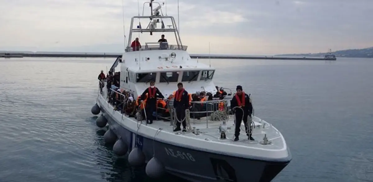 Εντοπισμός και διάσωση είκοσι ενός (21) αλλοδαπών στην Καλόλιμνο