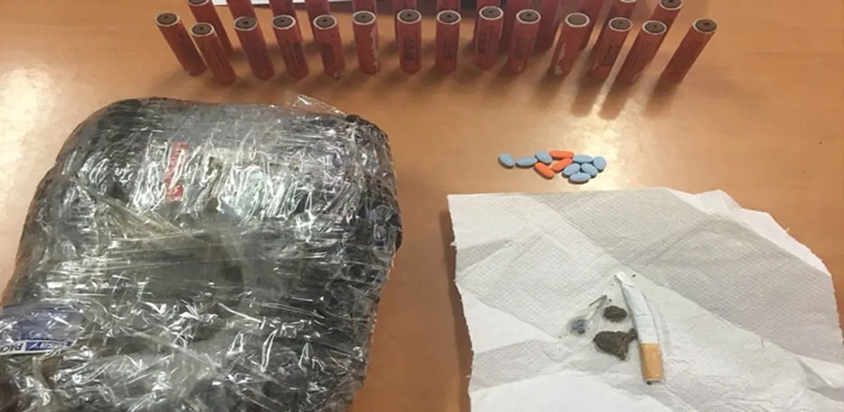 ΛΕΡΟΣ: Σύλληψη 43χρονου για κατοχή κροτίδων και ναρκωτικών