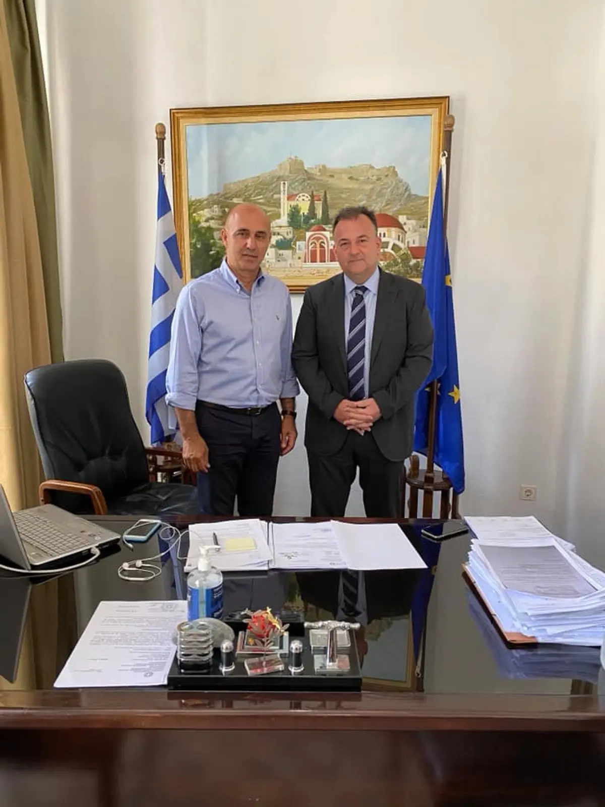 ΛΕΡΟΣ: ΣΥΝΑΝΤΗΣΗ ΔΗΜΑΡΧΟΥ ΛΕΡΟΥ ΜΕ ΤΟΝ ΒΟΥΛΕΥΤΗ ΔΩΔΕΚΑΝΗΣΟΥ ΙΩΑΝΝΗ ΠΑΠΠΑ