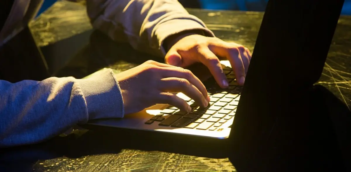 Κάλυμνος-Ρόδος: Προβλήματα στο webex: Χάκερ εισέβαλλαν σε online μαθήματα και προέβαλαν πορνό