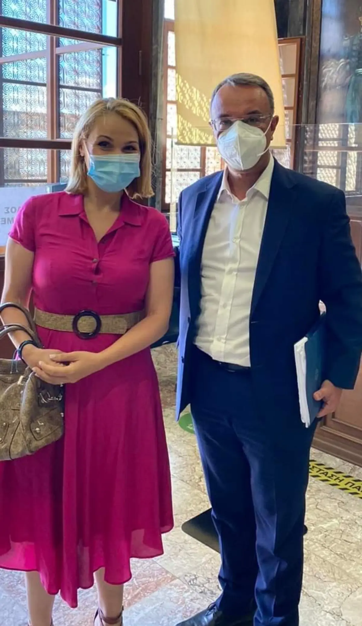 Μειωμένοι συντελεστές ΦΠΑ και περαιτέρω ενίσχυση επιχειρήσεων & εργαζομένων, τα ζητήματα που έθεσε η Μίκα Ιατρίδη στον Υπουργό Οικονομικών