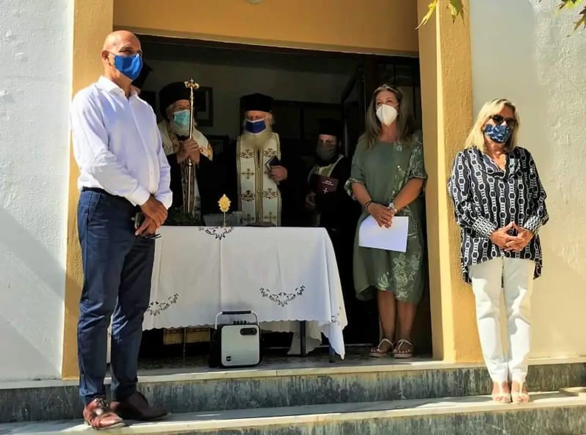 ΟΙ ΑΓΙΑΣΜΟΙ ΣΤΑ ΣΧΟΛΕΙΑ ΤΗΣ ΛΕΡΟΥ