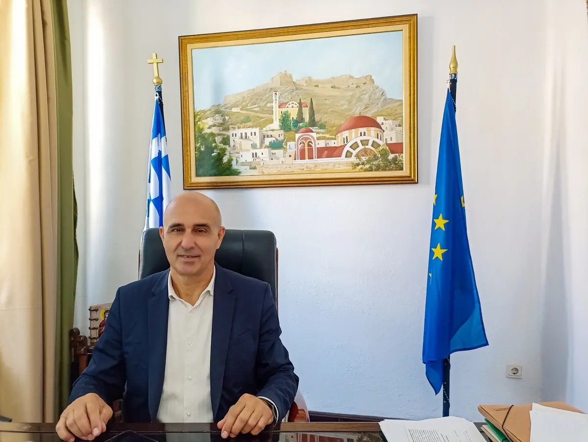 ΑΠΑΝΤΗΣΗ ΔΗΜΑΡΧΟΥ ΛΕΡΟΥ ΣΕ ΔΗΜΟΣΙΕΥΜΑ ΔΗΜΟΤΙΚΟΥ ΣΥΜΒΟΥΛΟΥ